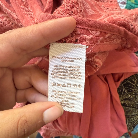 Free People Coral Orange Eyelet Embroidered Pleated Shorts Size 2 - Picture 10 of 10